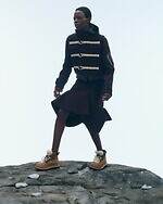 UGG & sacaiのローファー＆ブーツ、もこもこシアリングでボリュームアップ｜写真10