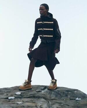 UGG & sacaiのローファー＆ブーツ、もこもこシアリングでボリュームアップ｜写真10