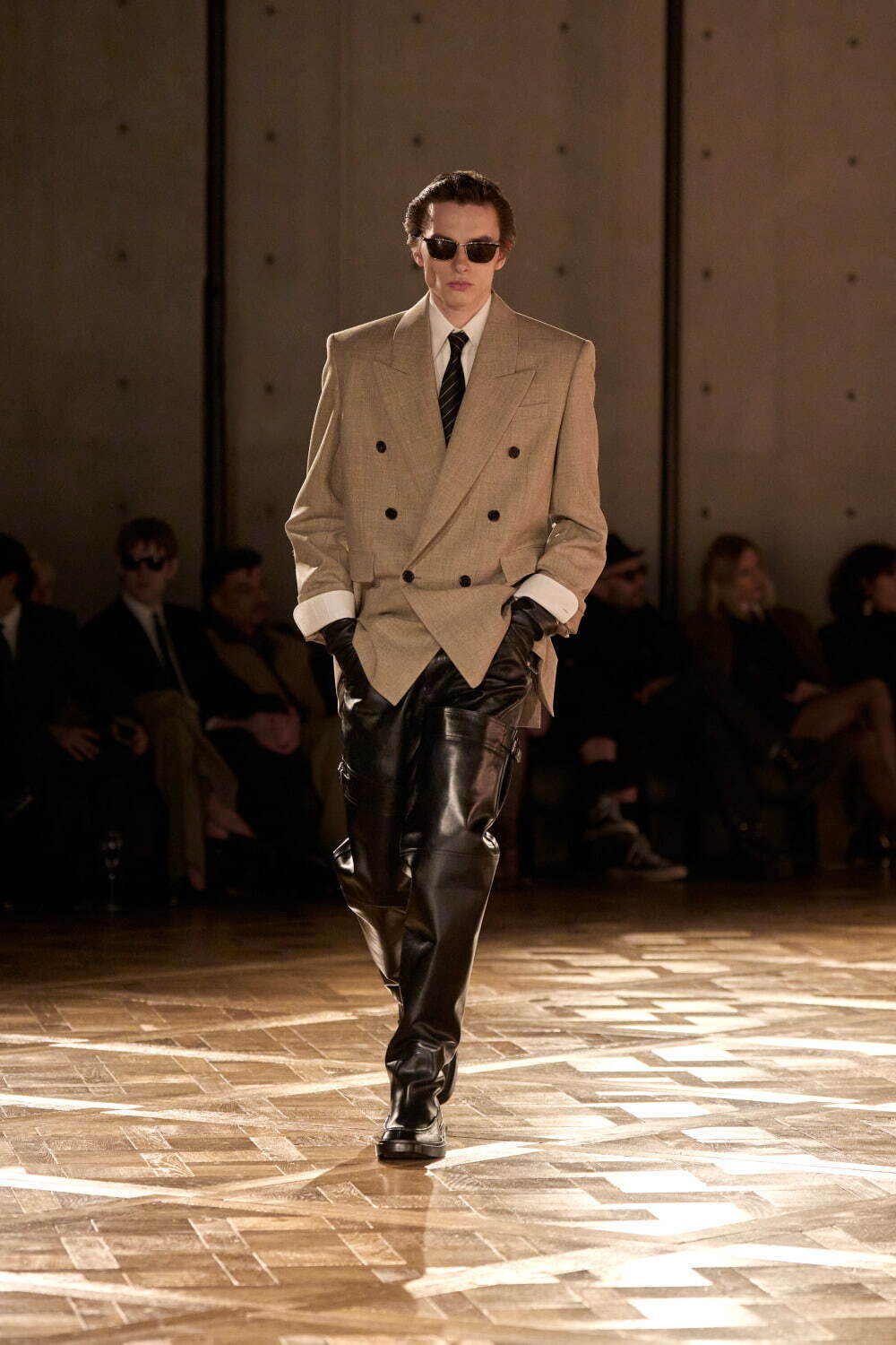 サンローラン 2025-26年秋冬<span>コレクション</span> - 写真25