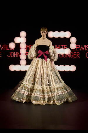 ヴァレンティノ オートクチュール(VALENTINO Haute couture) 2025年春夏ウィメンズコレクション  - 写真12