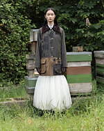 バブアー×アーデムのアウターウェア、薔薇の花プリント＆タータンチェックのジャケット｜写真2