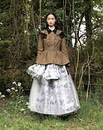 バブアー×アーデムのアウターウェア、薔薇の花プリント＆タータンチェックのジャケット｜写真3