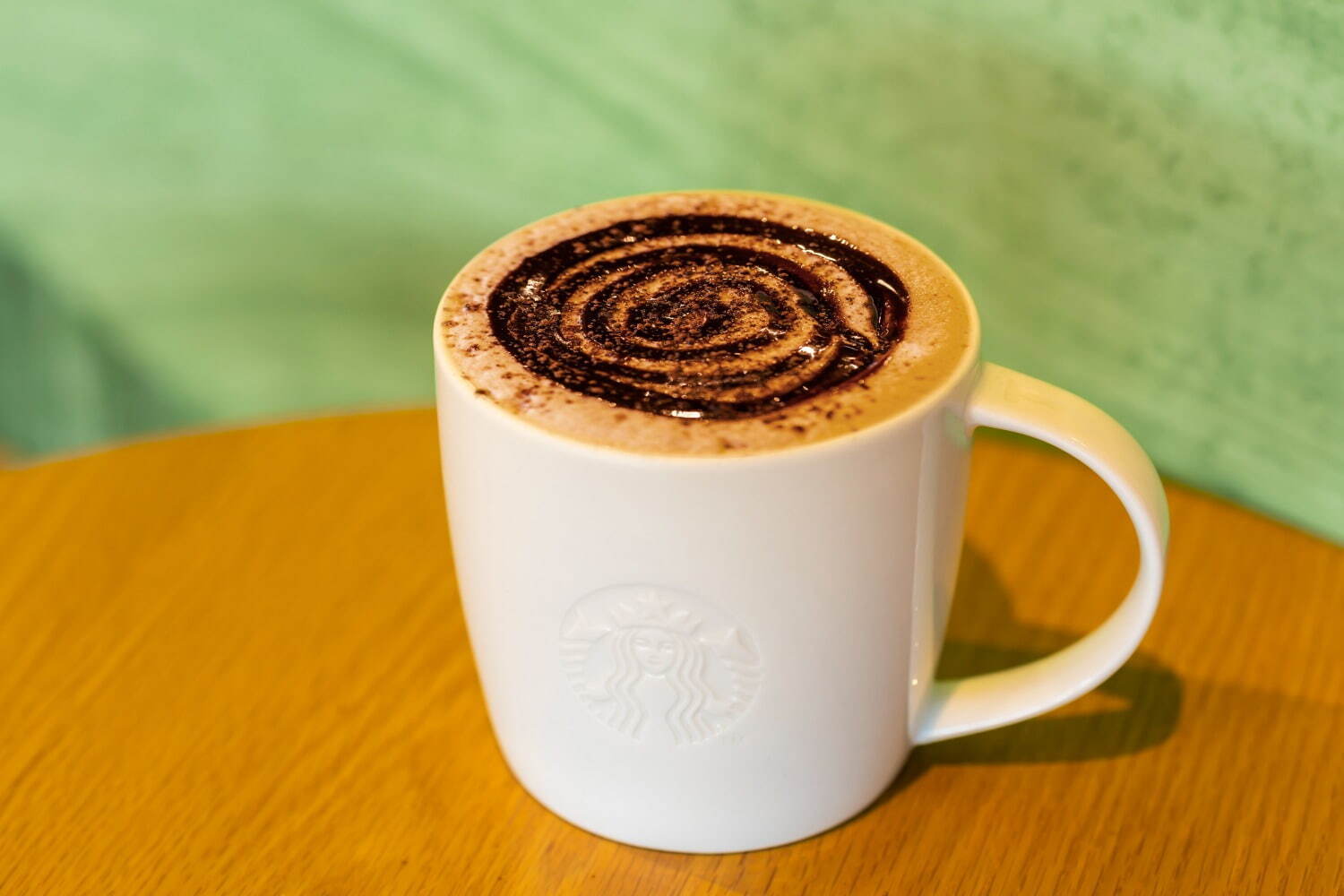 「カプチーノ」
チョコレートソース追加＋ココアパウダー追加