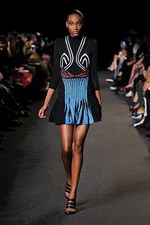 アレキサンダー ワン 2015年春夏コレクション - スニーカーは靴でなくなる｜写真37