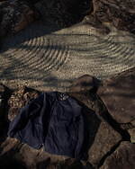 ナナミカ×バトナー、ニット地のダウンカーディガン＆ボーダーTシャツ｜写真11