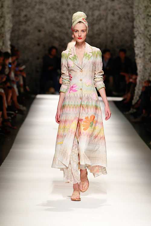 ミッソーニ 2015年春夏コレクション - 羽のように軽やかな洋服で表現する、“生きる喜び” | 写真