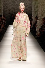 ミッソーニ 2015年春夏コレクション - 羽のように軽やかな洋服で表現する、“生きる喜び”｜写真1