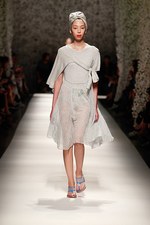 ミッソーニ 2015年春夏コレクション - 羽のように軽やかな洋服で表現する、“生きる喜び”｜写真26