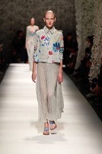 ミッソーニ 2015年春夏コレクション - 羽のように軽やかな洋服で表現する、“生きる喜び”｜写真27