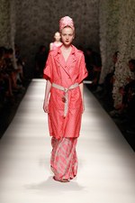 ミッソーニ 2015年春夏コレクション - 羽のように軽やかな洋服で表現する、“生きる喜び”｜写真32