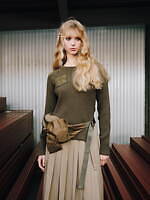 ファーファー25年春ウェア、“たっぷりチュールフリル”のペプラムブラウス＆ツイードジャケットなど｜写真5