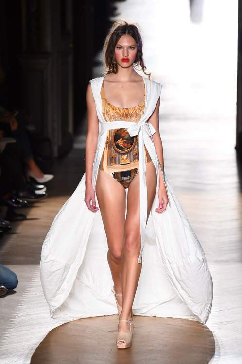 ヴィヴィアン・ウエストウッド ゴールドレーベル(Vivienne Westwood Gold Label) 2015年春夏ウィメンズコレクション  - 写真10