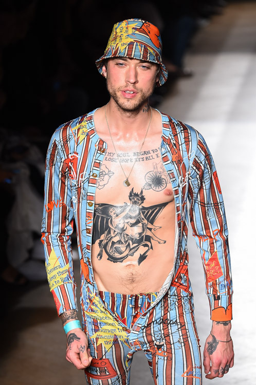 ヴィヴィアン・ウエストウッド ゴールドレーベル(Vivienne Westwood Gold Label) 2015年春夏ウィメンズコレクション  - 写真64