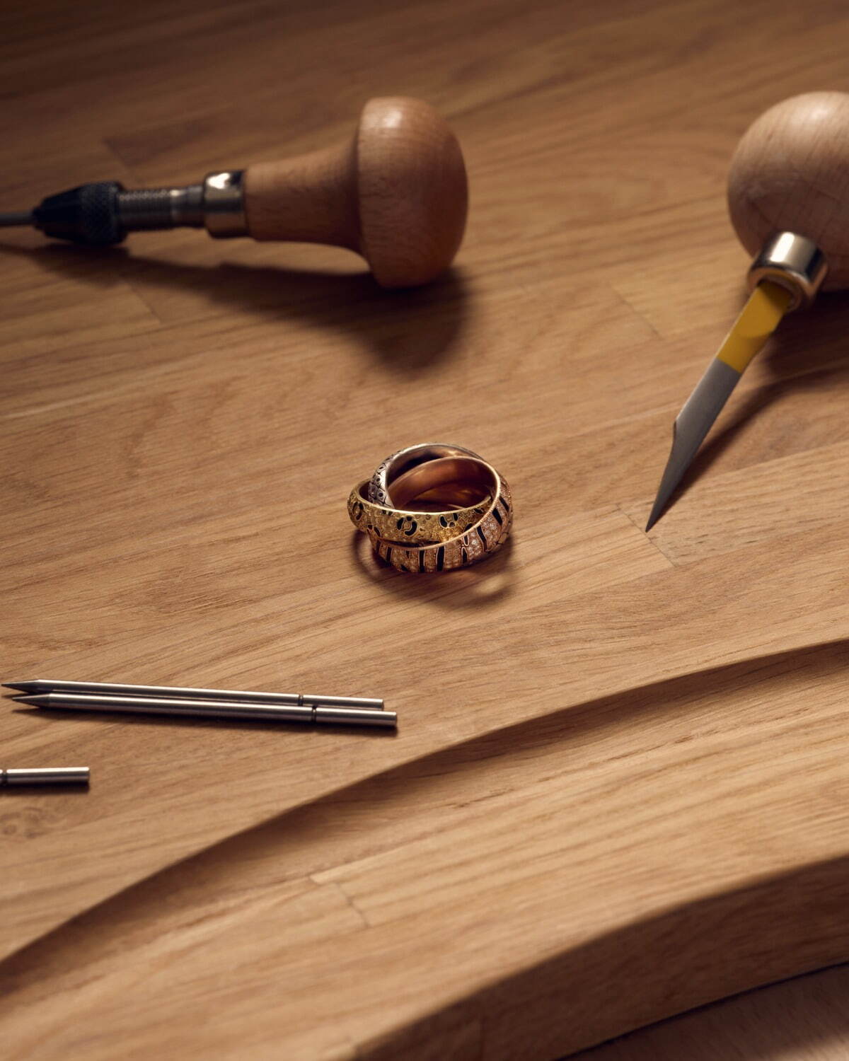 非売品★Cartier★トリニティモチーフ★小皿 3個セット 非売品☆Cartier☆トリニティモチーフ☆小皿 3個セット