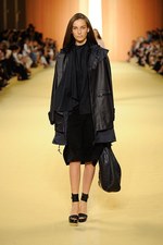 エルメス 2015年春夏コレクション - 上質を極めたエフォートレスウェアで、アフリカの風を感じて｜写真28