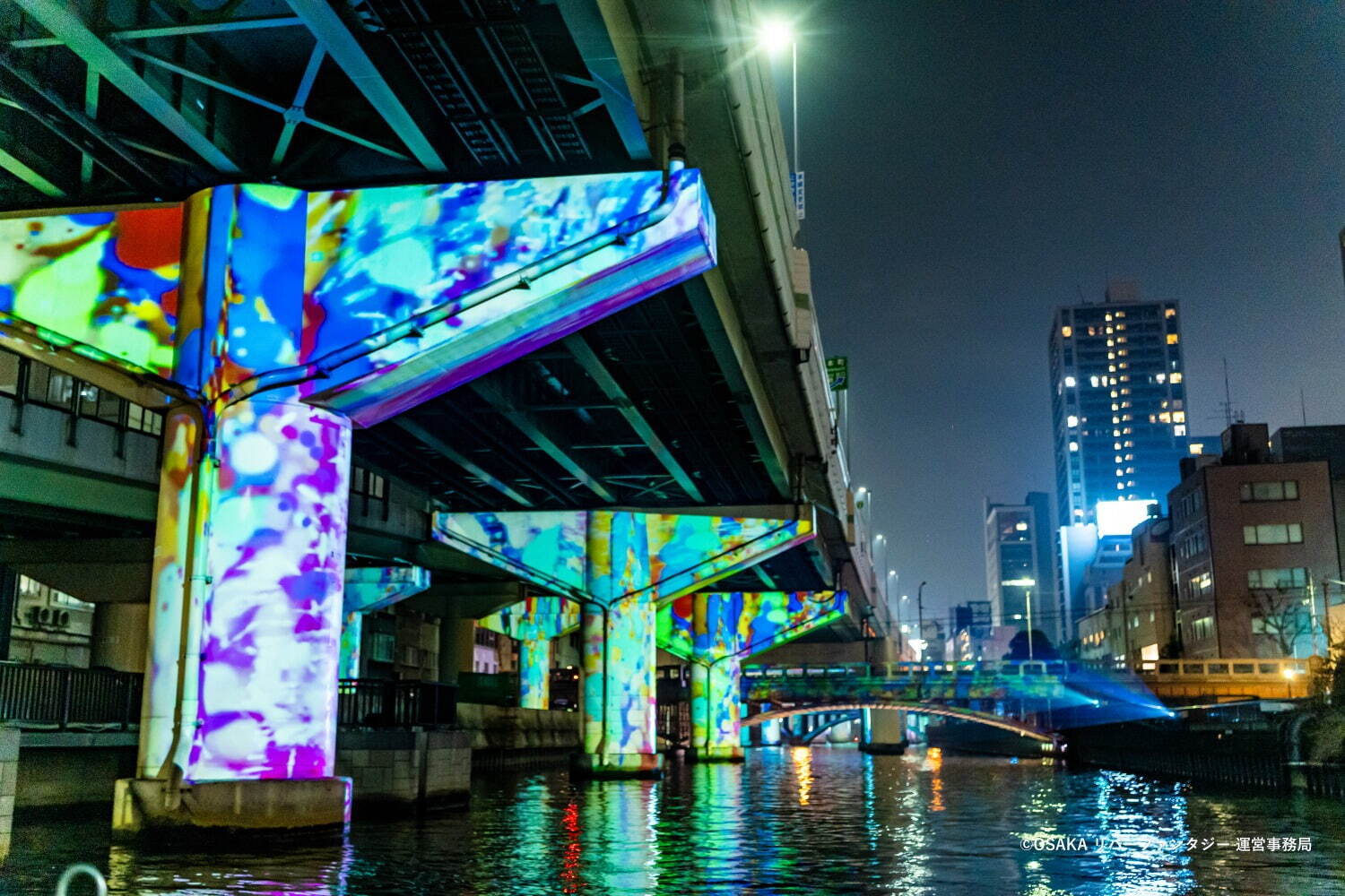 水×光のライトアップイベントが大阪で、輝く噴水ショー＆“船で巡る”約650mの光のトンネル｜写真14