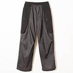 エヌティーエヌのドーバー銀座限定ウェア、切り替えデザイン×立体構造の撥水ジャケットやパンツ｜写真3