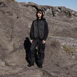 エヌティーエヌのドーバー銀座限定ウェア、切り替えデザイン×立体構造の撥水ジャケットやパンツ｜写真7