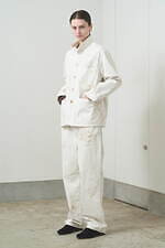 トローヴ×河原シンスケ、和風タッチの“うさぎプリント”デニムジャケット＆パンツ｜写真15