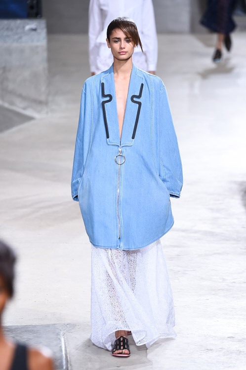 ケンゾー 15年春夏コレクション 多彩なエレメントで魅せる 遊び心あるワードローブ ファッションプレス