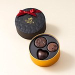 ゴディバ2025年ホワイトデー、コーヒー香る限定ショコラ入り“ジュエリーボックス風”アソートメント｜写真2