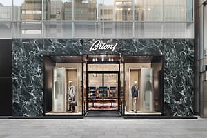 ブリオーニ(Brioni) ラ ドンナ｜写真1