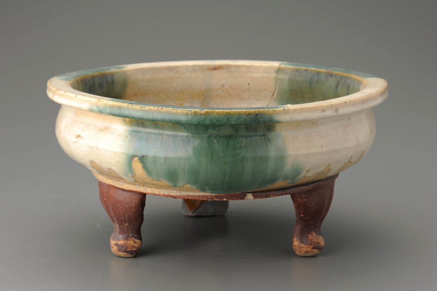 手洗鉢 広島県 武蔵野美術大学所蔵