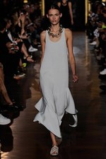 ステラ マッカートニー 2015年夏コレクション - 夏の高揚感をエフォートレスに纏って｜写真19