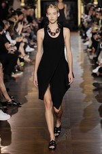 ステラ マッカートニー 2015年夏コレクション - 夏の高揚感をエフォートレスに纏って｜写真20