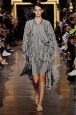 ステラ マッカートニー 2015年夏コレクション - 夏の高揚感をエフォートレスに纏って｜写真31