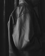 イレニサ 2025年秋冬コレクション - 端正な佇まいに溶けこむ、軽やかさと柔らかさ｜写真17