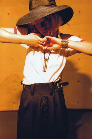 レー(LEH) 2025年春夏ウィメンズ&メンズコレクション  - 写真1