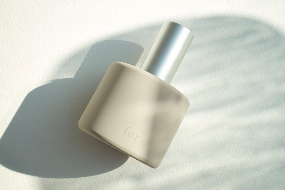 メンズフレグランス｜オサジ2025年春香水「記憶のアンソロジー」をテーマに“雨上がりや真夜中”を思わせる5つの香り