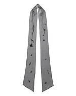 マメ クロゴウチ“繊細な花柄刺繍”シアースカーフ、ドーバー銀座＆直営店限定で｜写真1