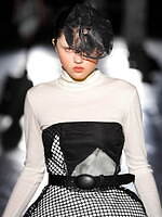 タナカ 2025-26年秋冬コレクション - 平和な世界のミリタリーウェア｜写真17