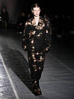 タナカ 2025-26年秋冬コレクション - 平和な世界のミリタリーウェア｜写真21