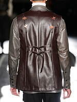 タナカ 2025-26年秋冬コレクション - 平和な世界のミリタリーウェア｜写真31