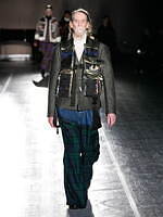 タナカ 2025-26年秋冬コレクション - 平和な世界のミリタリーウェア｜写真46