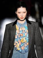 タナカ 2025-26年秋冬コレクション - 平和な世界のミリタリーウェア｜写真56