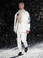 タナカ 2025-26年秋冬コレクション - 平和な世界のミリタリーウェア｜写真97