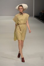 北国を連想させるカミシマチナミ(KAMISHIMA CHINAMI)の2011年春夏コレクション｜写真27