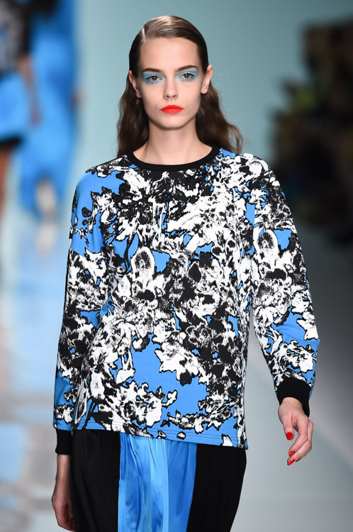 エマニュエル ウンガロ(Emanuel Ungaro) 2015年春夏ウィメンズ