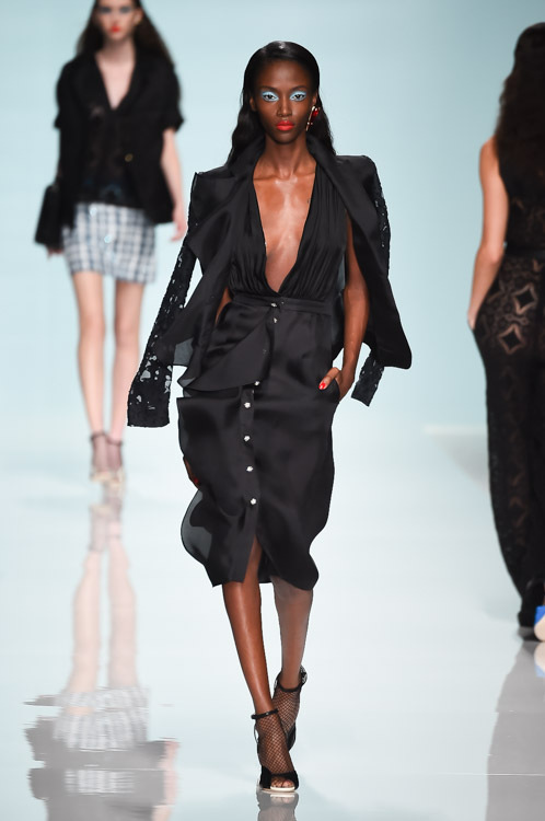 エマニュエル ウンガロ(Emanuel Ungaro) 2015年春夏ウィメンズコレクション  - 写真23