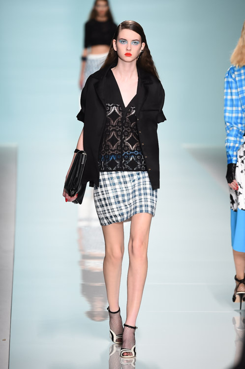 エマニュエル ウンガロ(Emanuel Ungaro) 2015年春夏ウィメンズコレクション  - 写真24