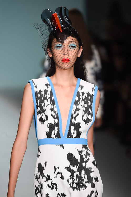 エマニュエル ウンガロ(Emanuel Ungaro) 2015年春夏ウィメンズコレクション  - 写真65