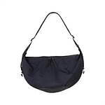 グラフペーパー×韓国発ブランコフ“三日月型”ショルダーバッグ、軽くて丈夫な撥水ナイロン採用｜写真1