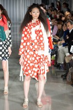 SHIDA TATSUYA（シダタツヤ）2011年春夏コレクションを発表｜写真2