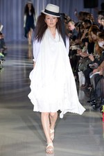 SHIDA TATSUYA（シダタツヤ）2011年春夏コレクションを発表｜写真9