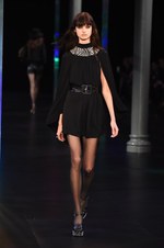 サンローラン 2015年春夏コレクション - グラムロックの煌めきとジェンダーフリー｜写真32