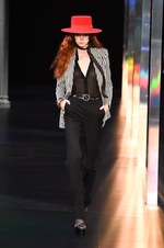 サンローラン 2015年春夏コレクション - グラムロックの煌めきとジェンダーフリー｜写真37